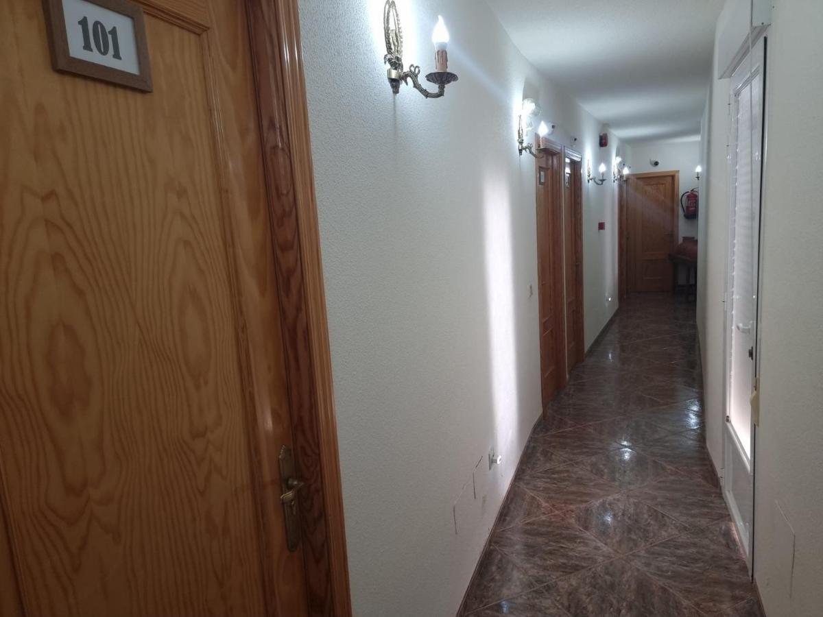 Hostal Casa Fran La Pueblanueva Exterior foto